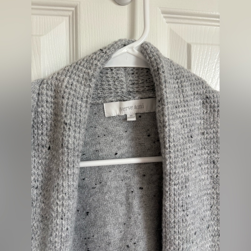 Cardigan - Picture 3 of 5